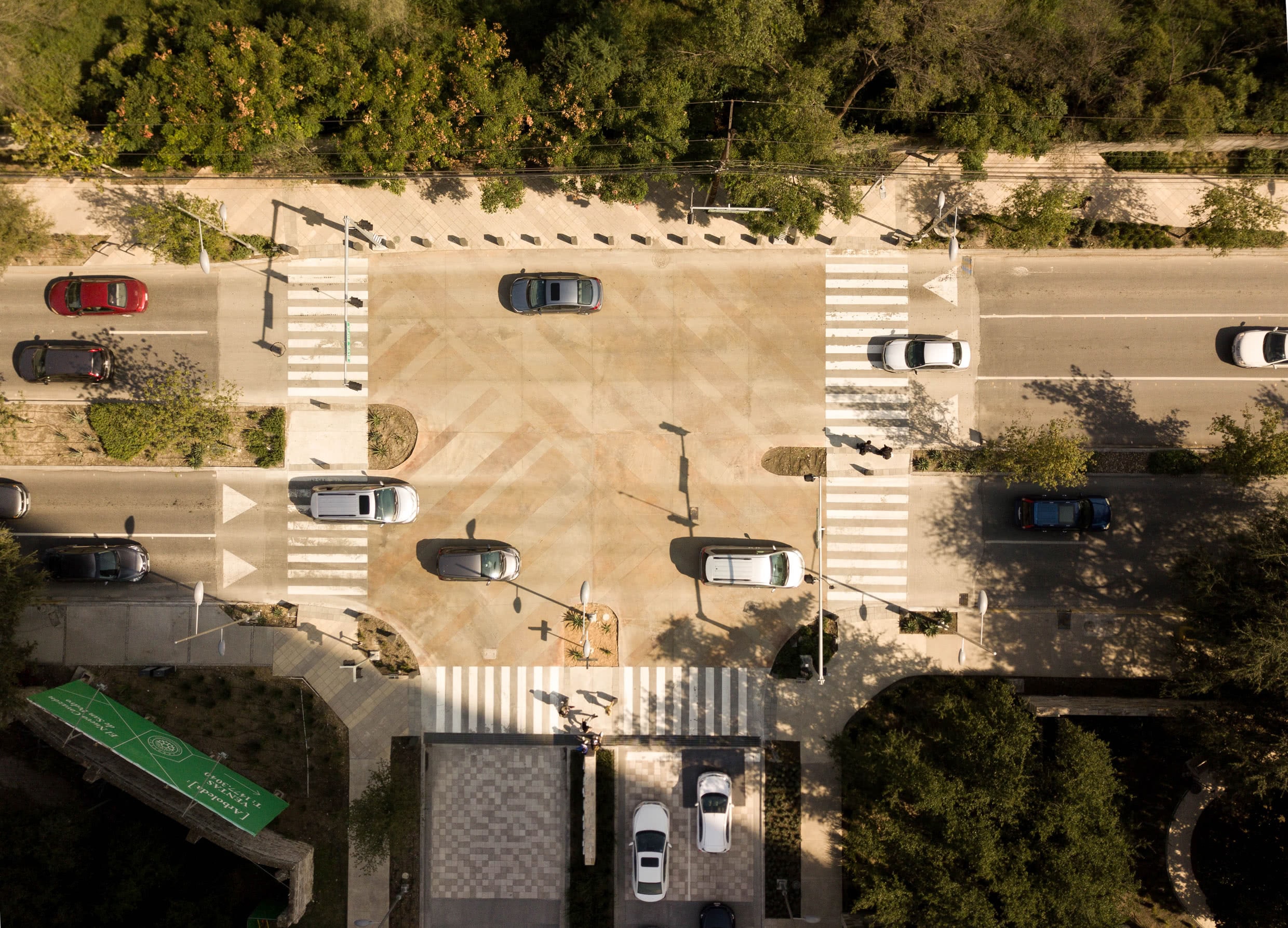 Aerial photo of road by Distrito Valle del Campestre
